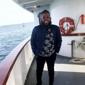 Meet your Posher, Raymond